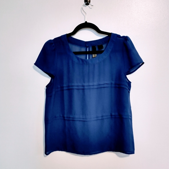 Short sleeve blue blouse size medium - Picture 1 of 4